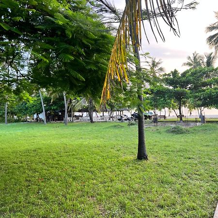 Waves And Wanderlust-Diani Beach Exterior foto