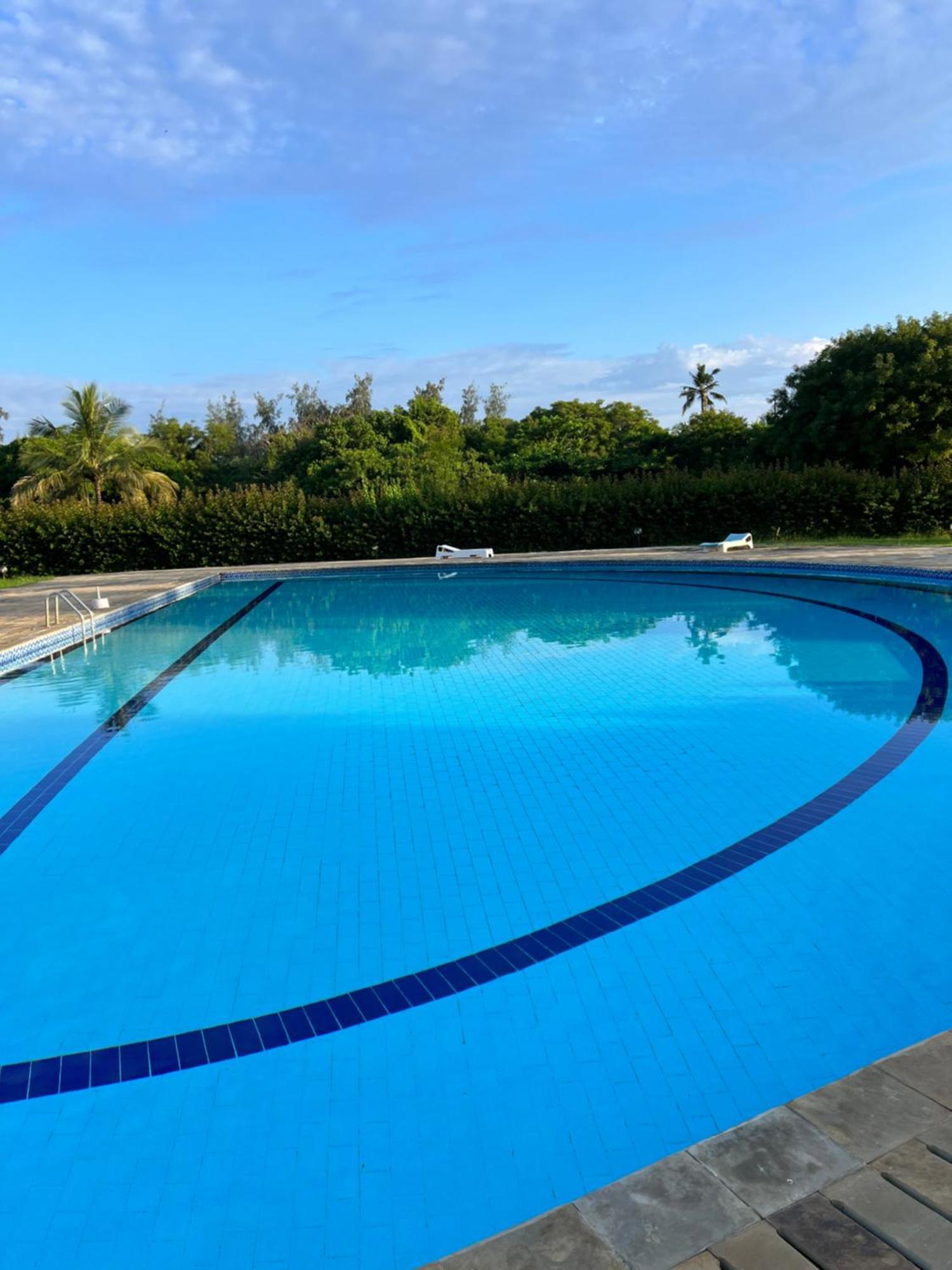 Waves And Wanderlust-Diani Beach Exterior foto
